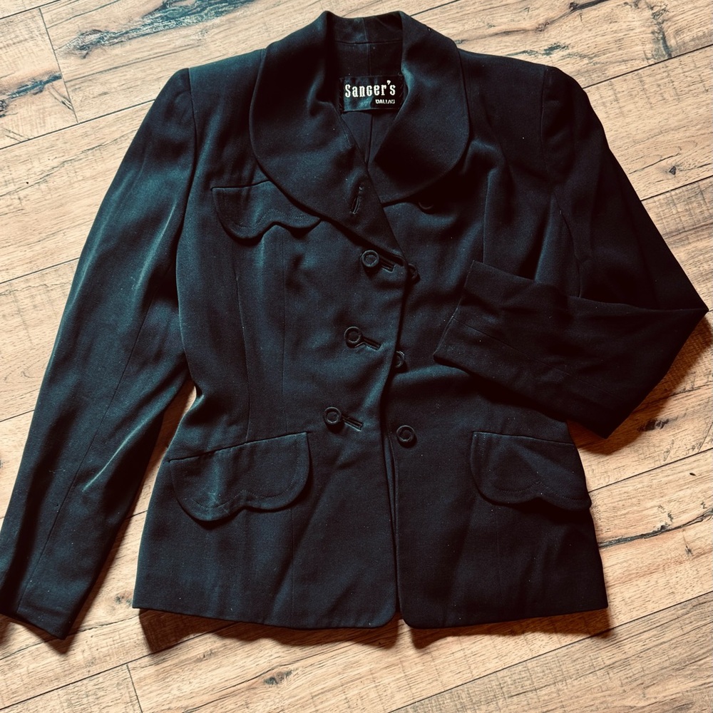 Vintage women’s wool jacket.